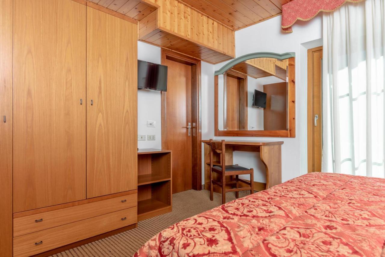 Hotel Italo Madonna Extérieur photo
