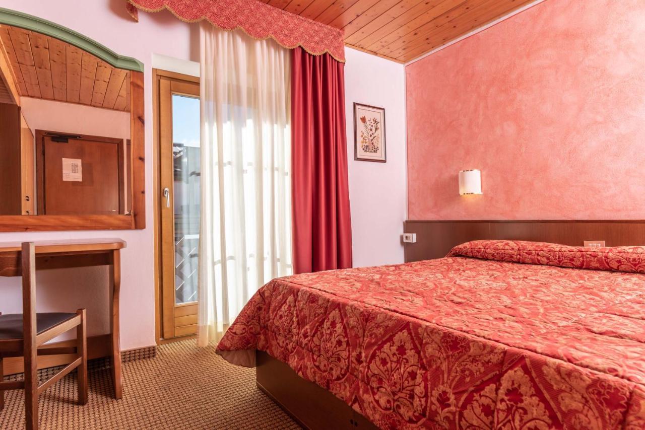 Hotel Italo Madonna Extérieur photo