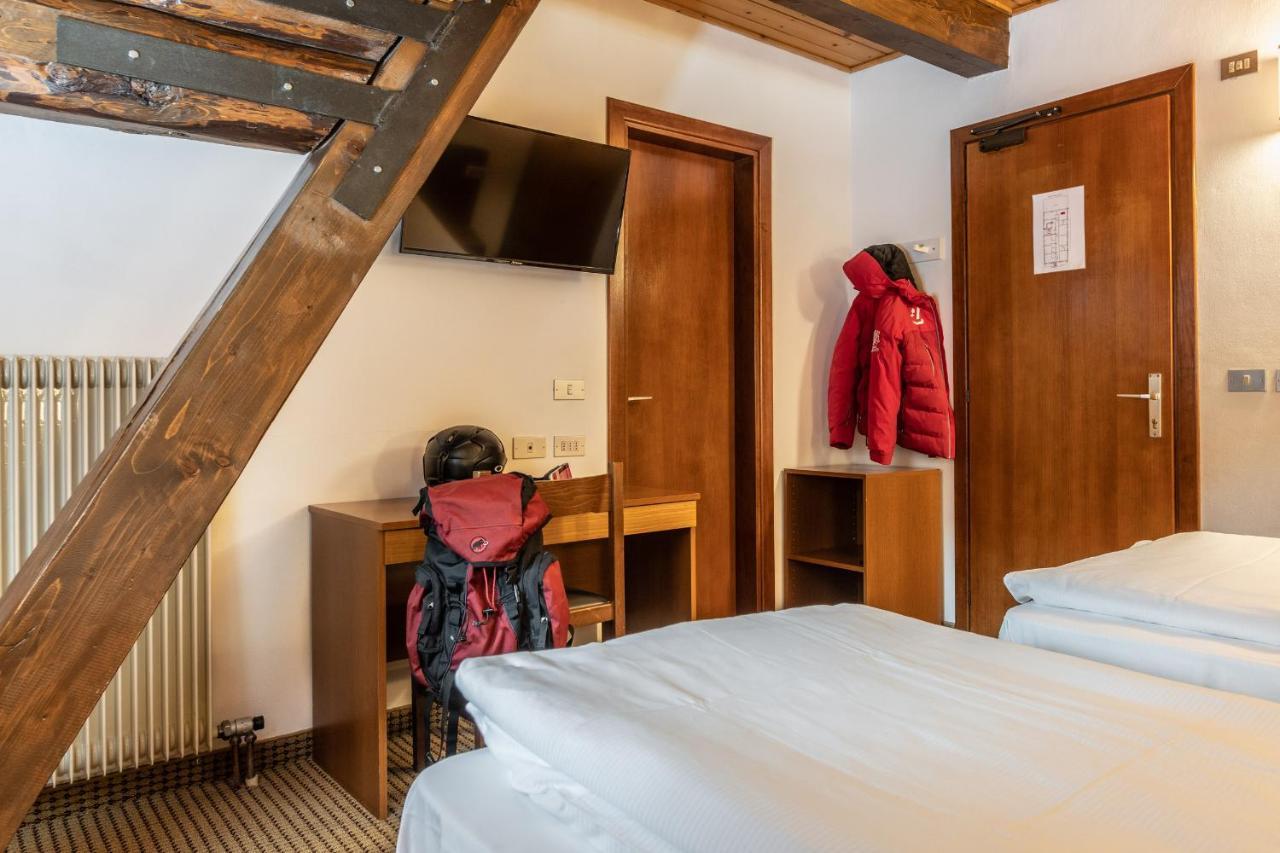 Hotel Italo Madonna Extérieur photo